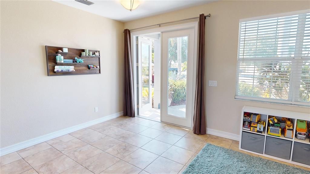 En Venta: $439,000 (3 camas, 2 baños, 1782 Pies cuadrados)