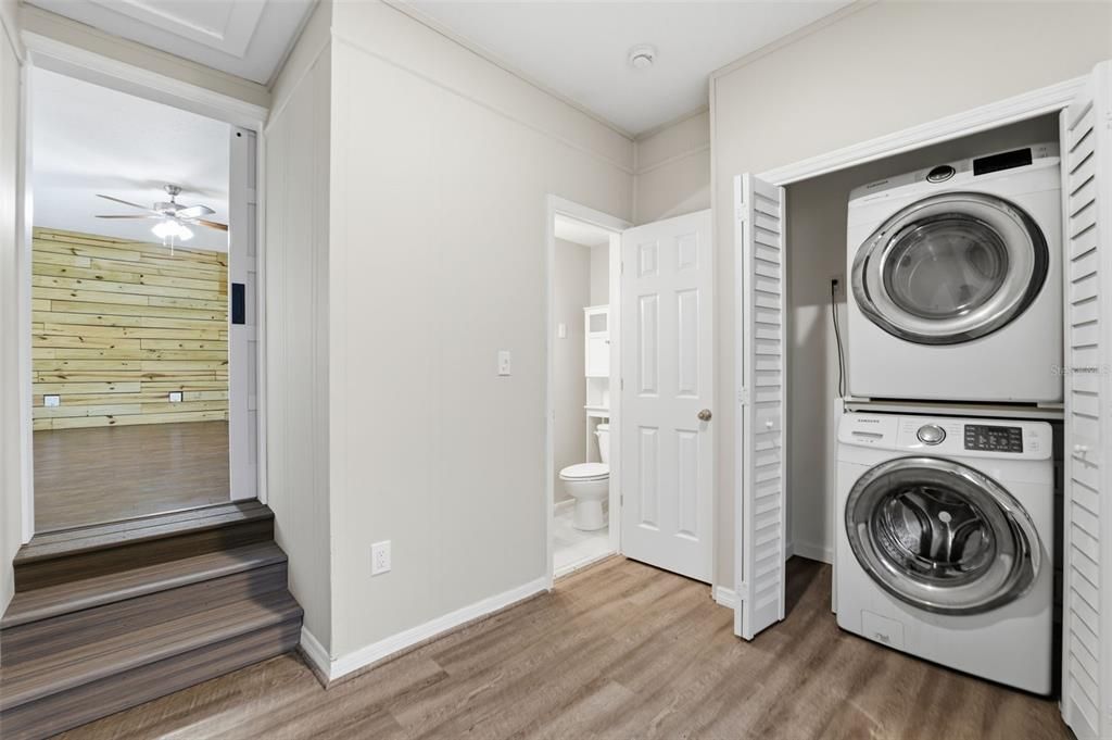 For Sale: $449,000 (3 beds, 2 baths, 1292 Square Feet)