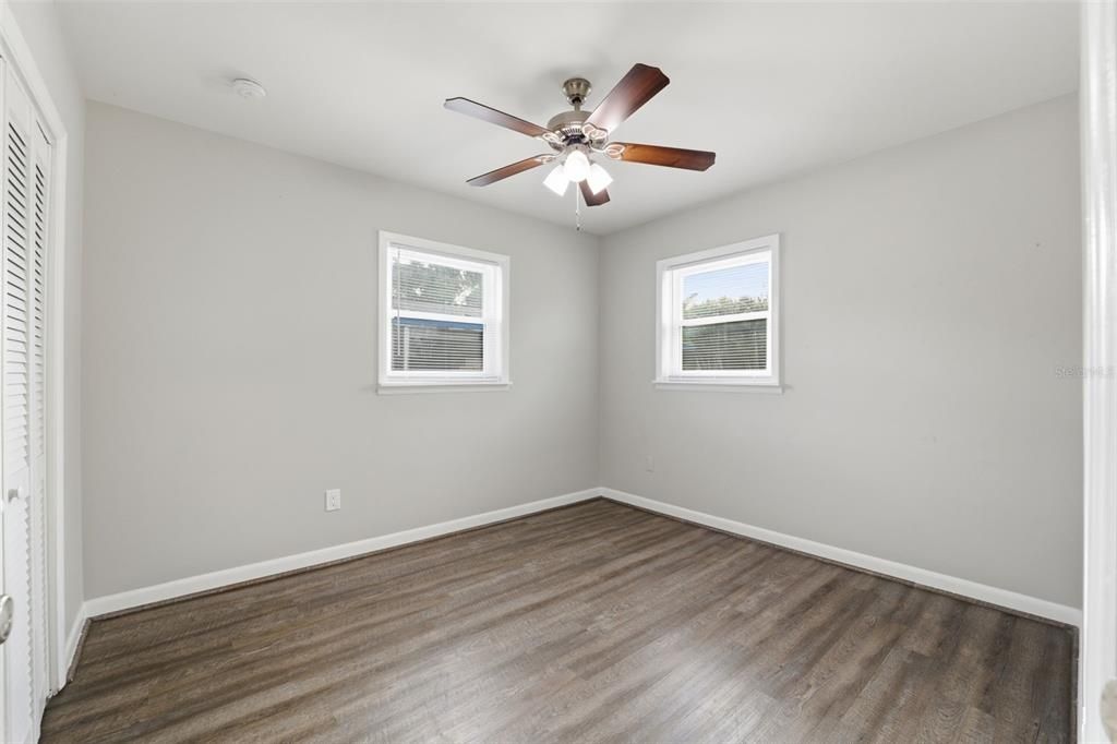 For Sale: $449,000 (3 beds, 2 baths, 1292 Square Feet)