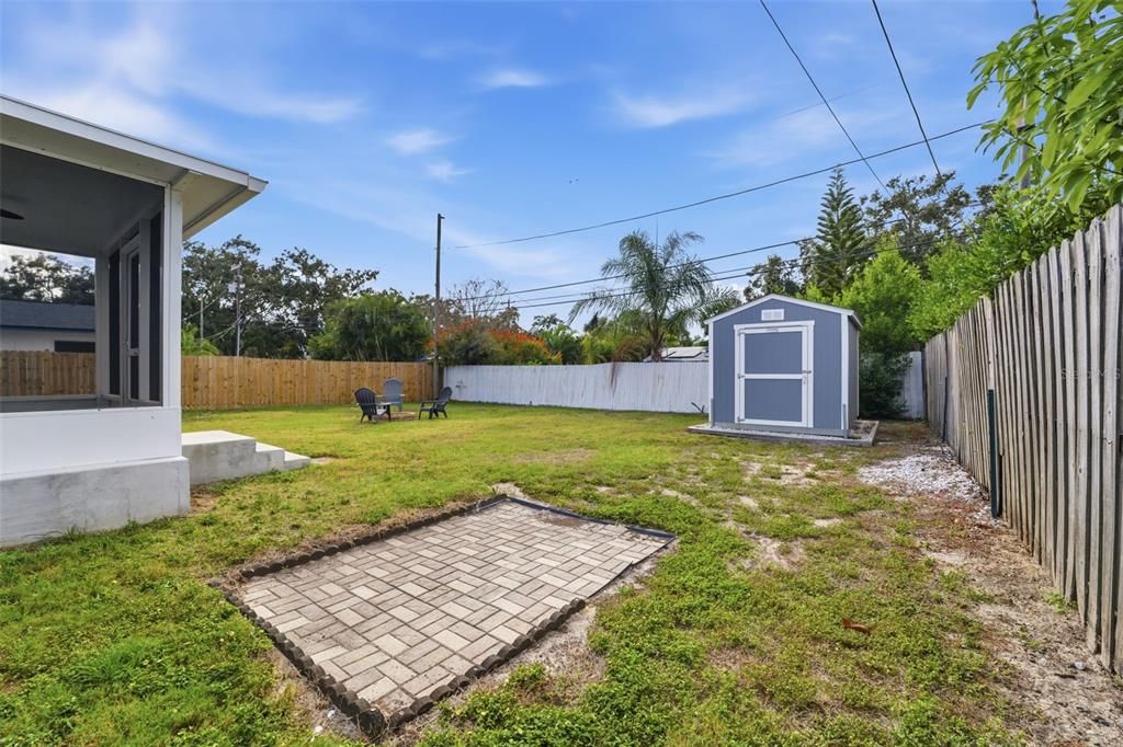 For Sale: $449,000 (3 beds, 2 baths, 1292 Square Feet)