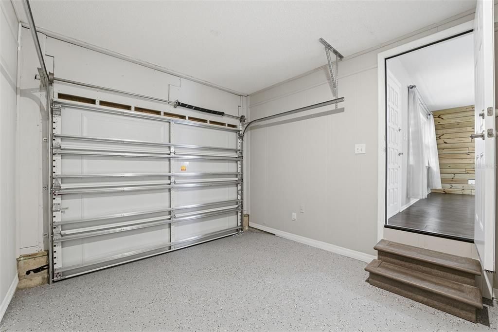 For Sale: $449,000 (3 beds, 2 baths, 1292 Square Feet)