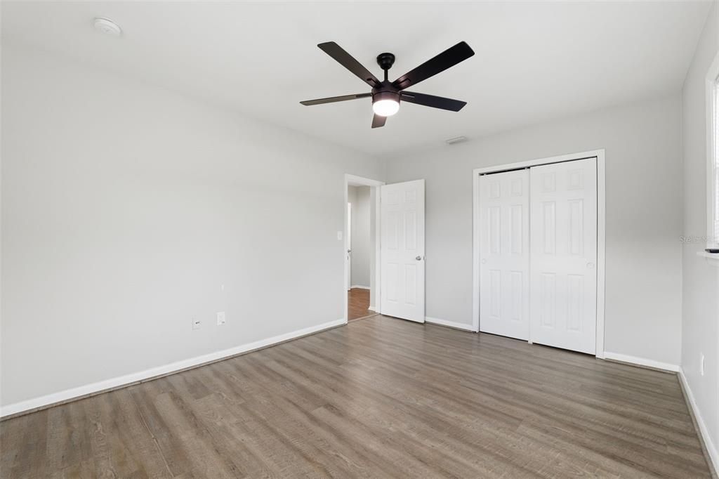 For Sale: $449,000 (3 beds, 2 baths, 1292 Square Feet)