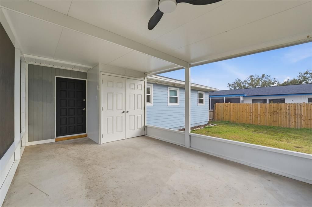 For Sale: $449,000 (3 beds, 2 baths, 1292 Square Feet)