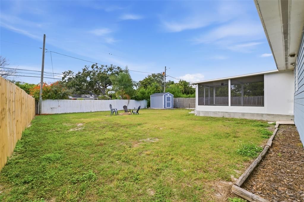 For Sale: $449,000 (3 beds, 2 baths, 1292 Square Feet)