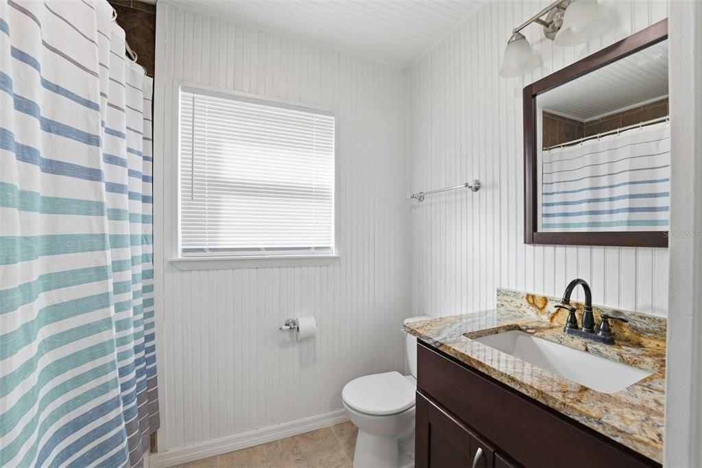 For Sale: $449,000 (3 beds, 2 baths, 1292 Square Feet)