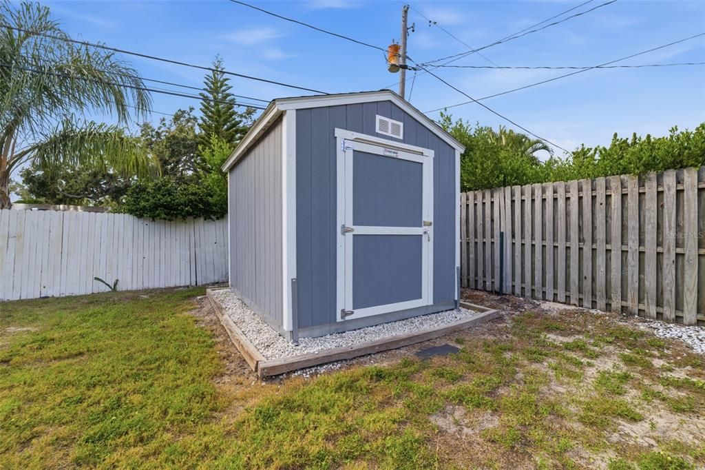 For Sale: $449,000 (3 beds, 2 baths, 1292 Square Feet)