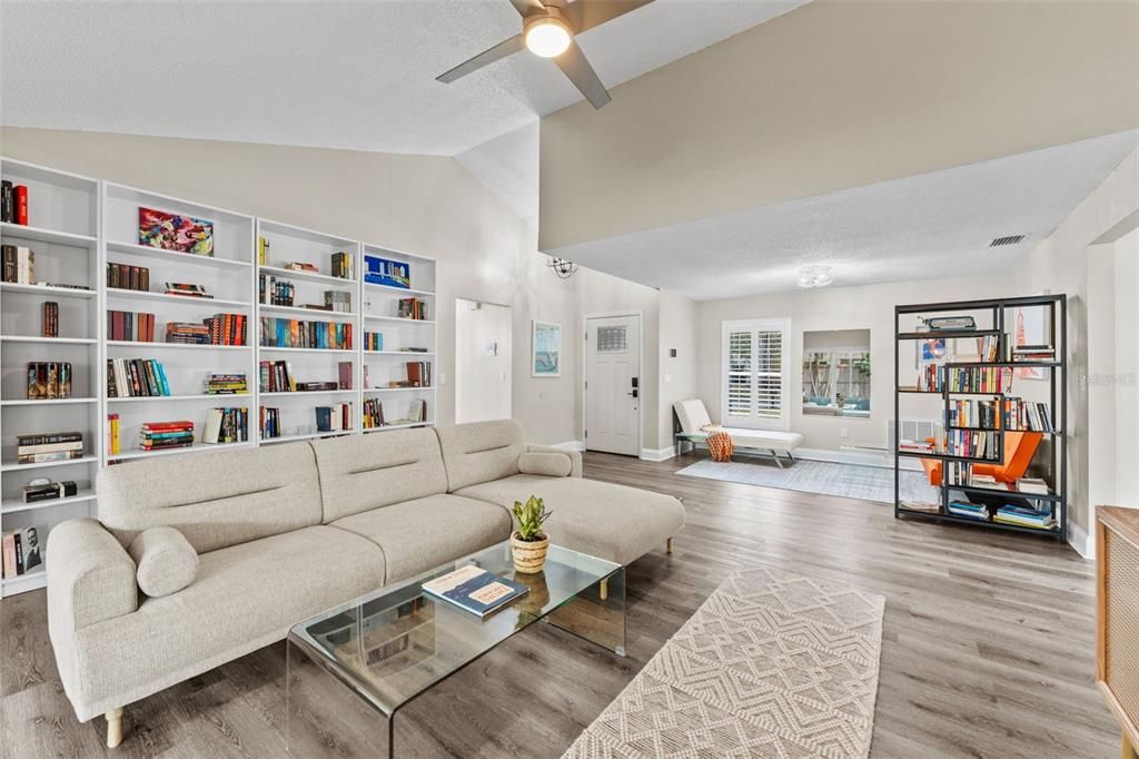 На продажу: $485,000 (3 спален, 2 ванн, 1465 Квадратных фут)