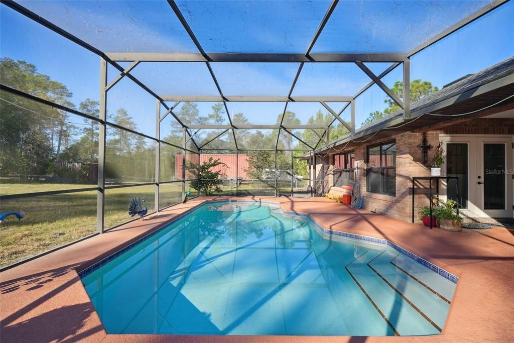 En Venta: $700,000 (3 camas, 2 baños, 1963 Pies cuadrados)