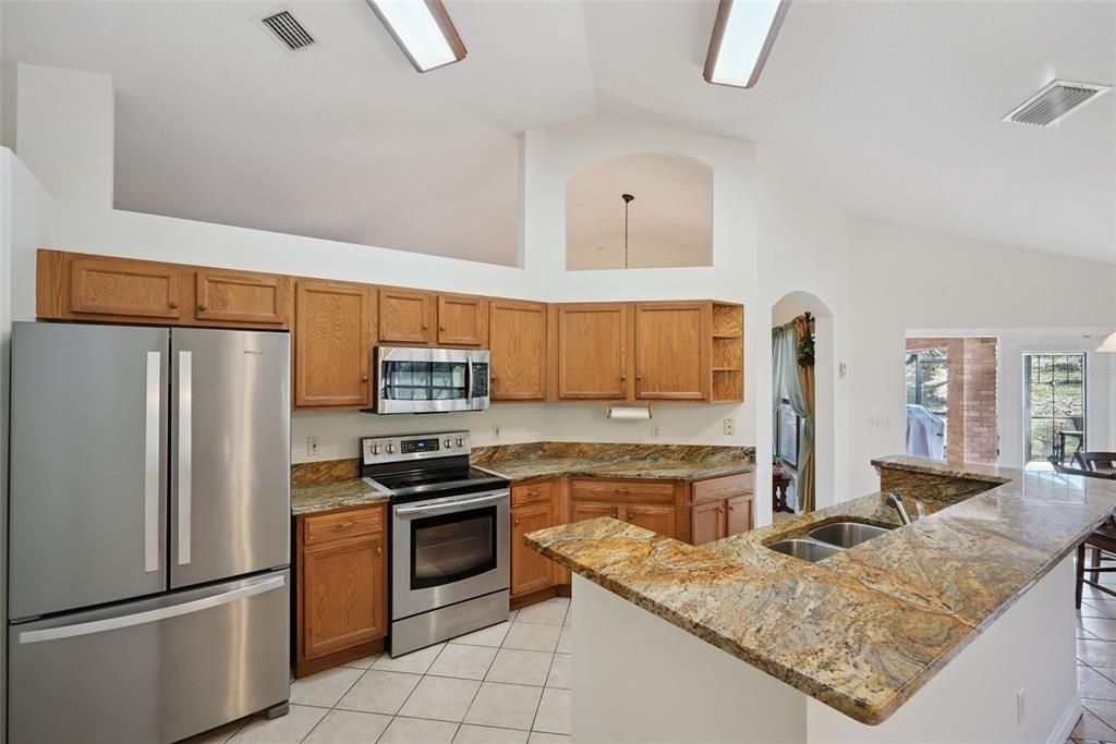 En Venta: $700,000 (3 camas, 2 baños, 1963 Pies cuadrados)