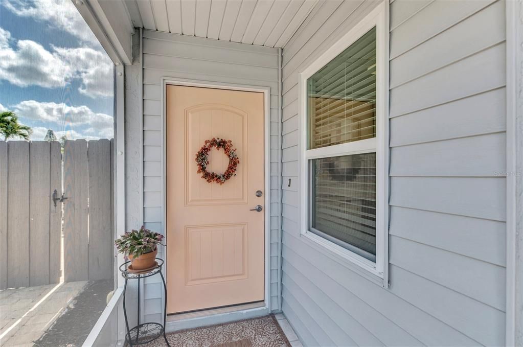 待售: $329,900 (2 贝兹, 2 浴室, 1241 平方英尺)