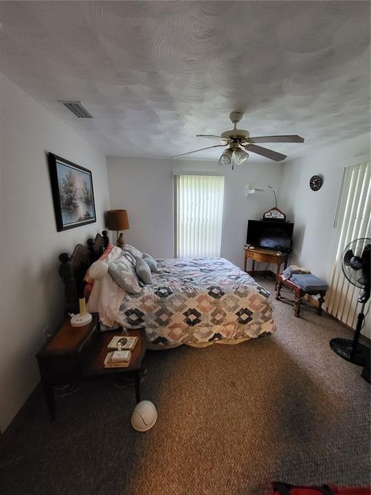 待售: $425,000 (2 贝兹, 2 浴室, 864 平方英尺)