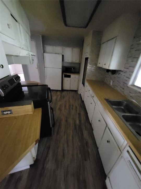 待售: $425,000 (2 贝兹, 2 浴室, 864 平方英尺)