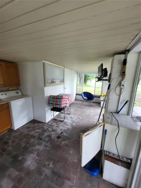 待售: $425,000 (2 贝兹, 2 浴室, 864 平方英尺)