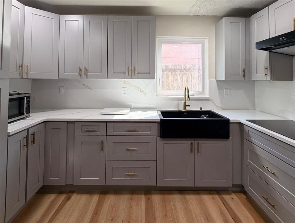 For Sale: $410,000 (4 beds, 2 baths, 1510 Square Feet)