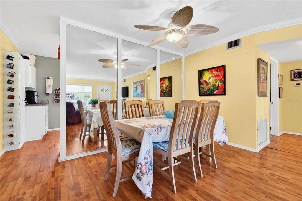 For Sale: $159,000 (2 beds, 2 baths, 1400 Square Feet)