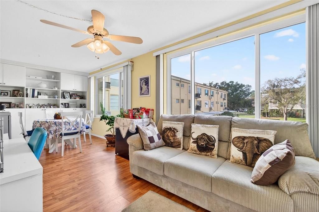 For Sale: $159,000 (2 beds, 2 baths, 1400 Square Feet)