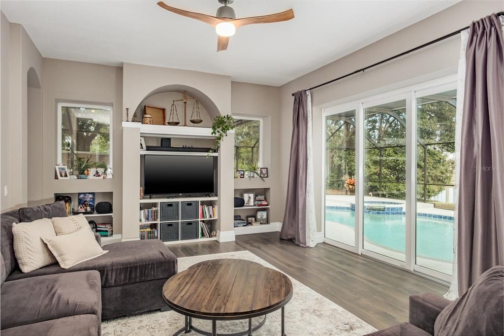 待售: $599,900 (4 贝兹, 3 浴室, 2139 平方英尺)