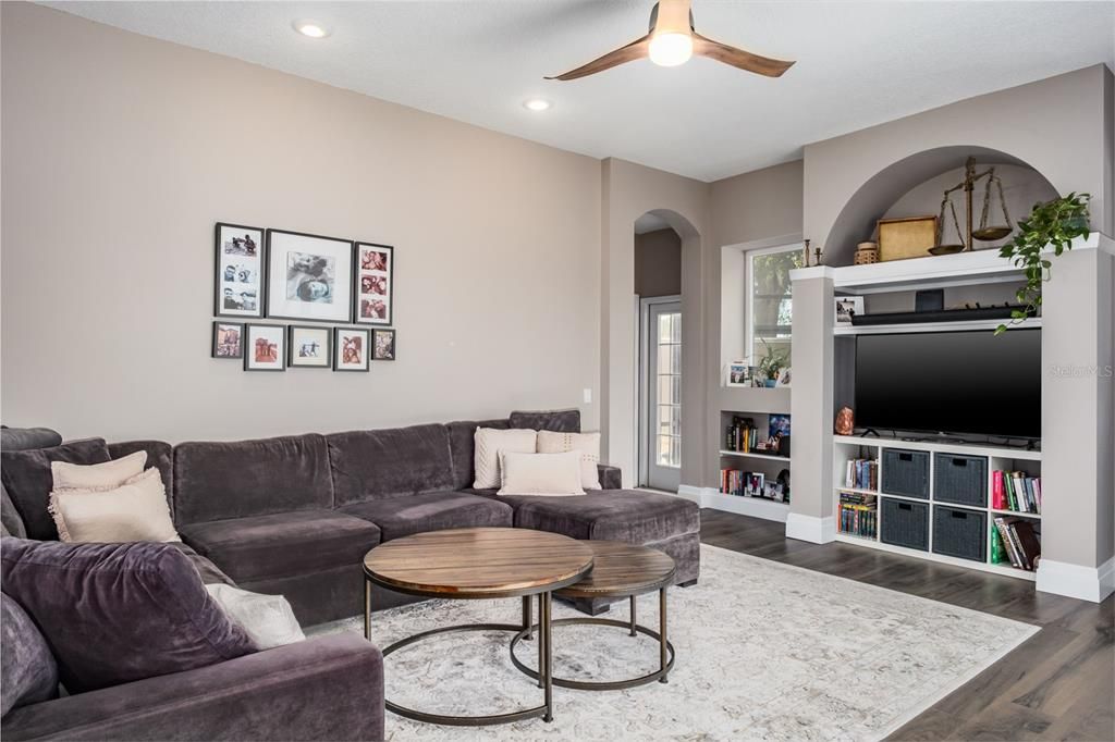 待售: $599,900 (4 贝兹, 3 浴室, 2139 平方英尺)