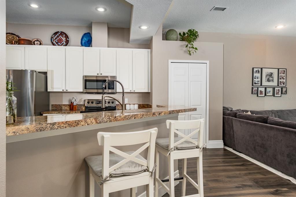 待售: $599,900 (4 贝兹, 3 浴室, 2139 平方英尺)