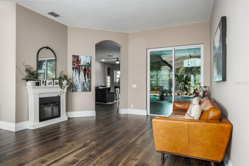 待售: $599,900 (4 贝兹, 3 浴室, 2139 平方英尺)