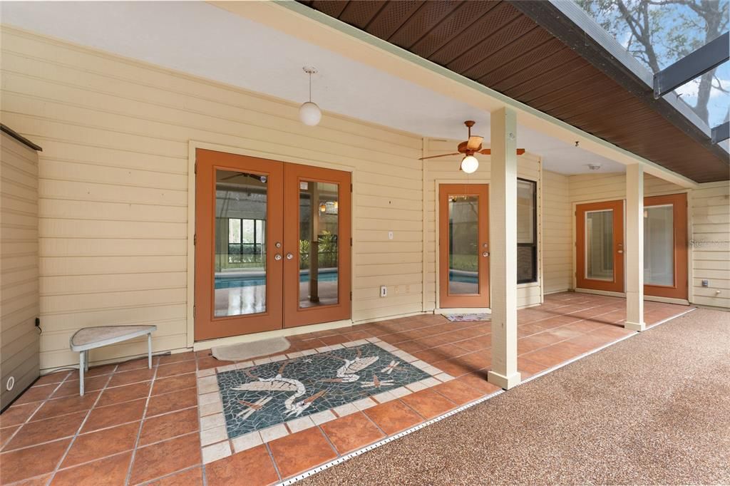 待售: $615,000 (4 贝兹, 2 浴室, 2410 平方英尺)