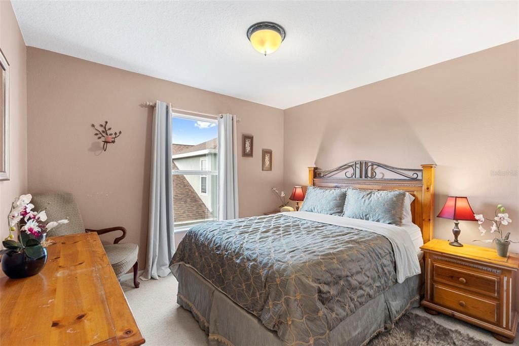 待售: $564,400 (4 贝兹, 2 浴室, 2800 平方英尺)