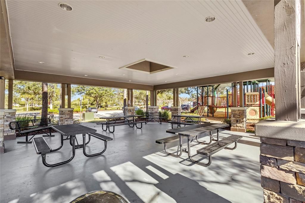 待售: $564,400 (4 贝兹, 2 浴室, 2800 平方英尺)