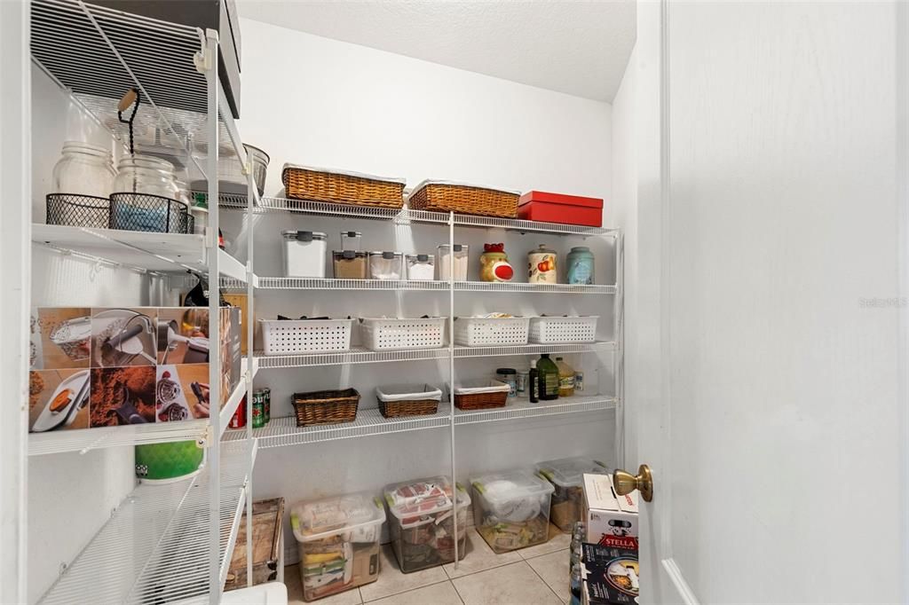 待售: $564,400 (4 贝兹, 2 浴室, 2800 平方英尺)