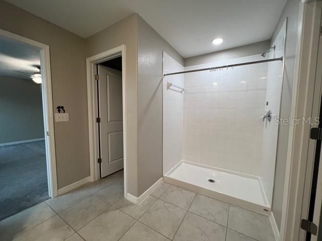 For Rent: $2,500 (5 beds, 2 baths, 2217 Square Feet)