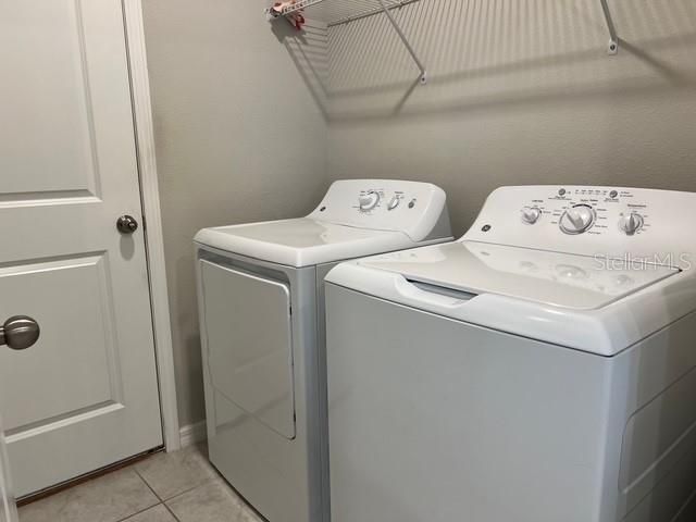 For Rent: $2,500 (5 beds, 2 baths, 2217 Square Feet)