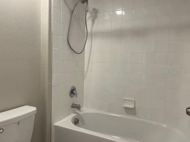 For Rent: $2,500 (5 beds, 2 baths, 2217 Square Feet)