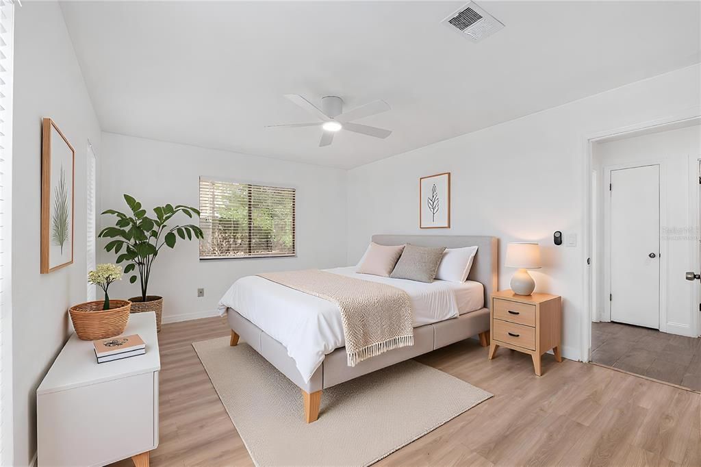 На продажу: $399,000 (3 спален, 2 ванн, 1963 Квадратных фут)