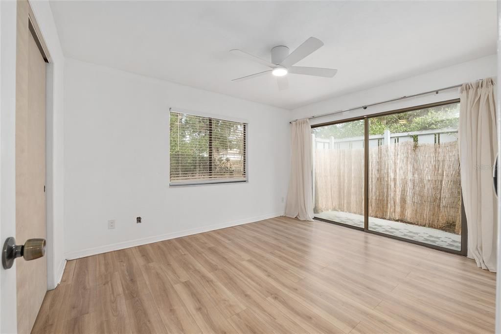 На продажу: $399,000 (3 спален, 2 ванн, 1963 Квадратных фут)