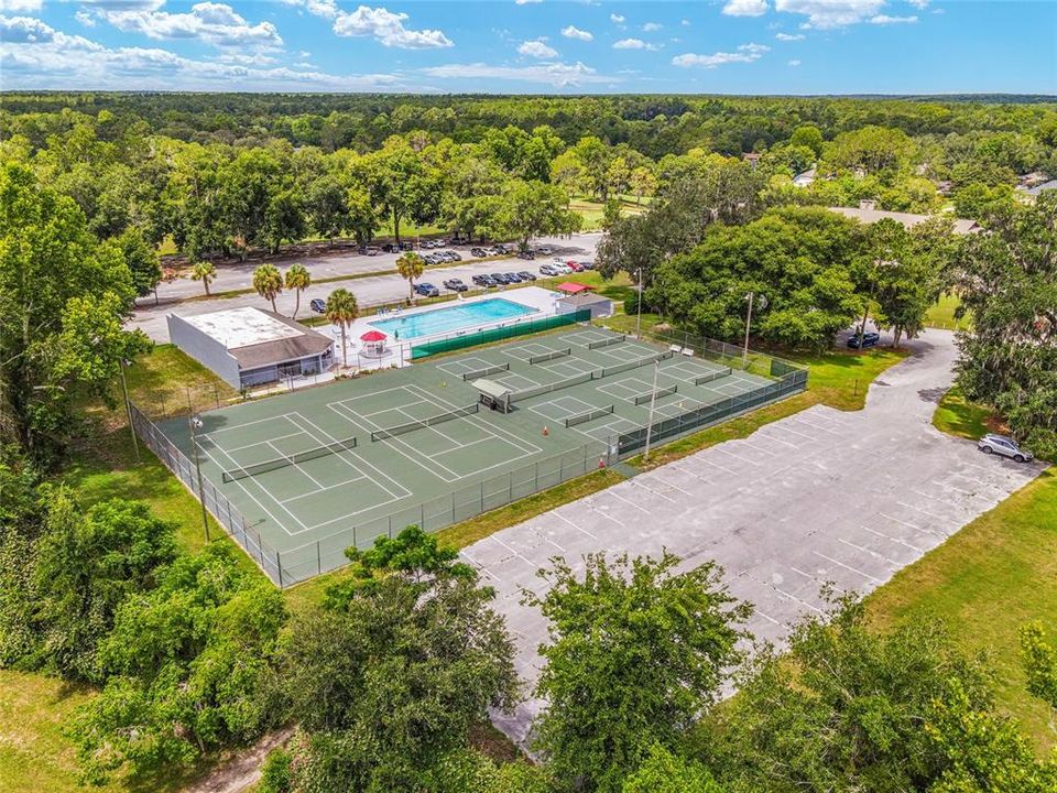 На продажу: $399,000 (3 спален, 2 ванн, 1963 Квадратных фут)