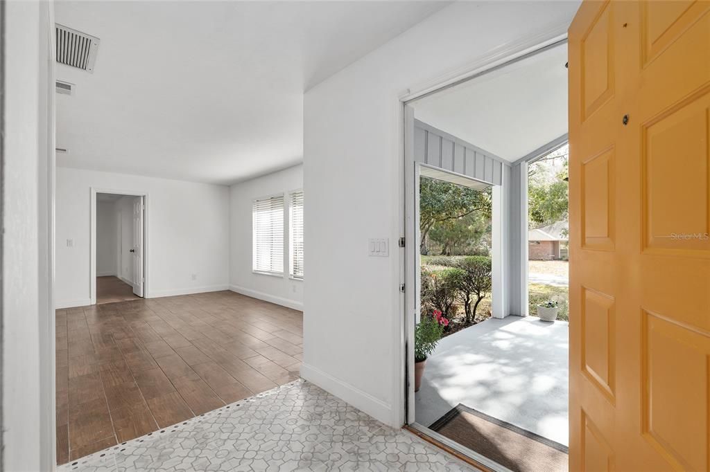 На продажу: $399,000 (3 спален, 2 ванн, 1963 Квадратных фут)