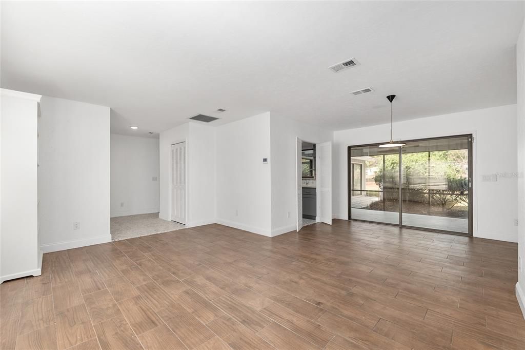 На продажу: $399,000 (3 спален, 2 ванн, 1963 Квадратных фут)