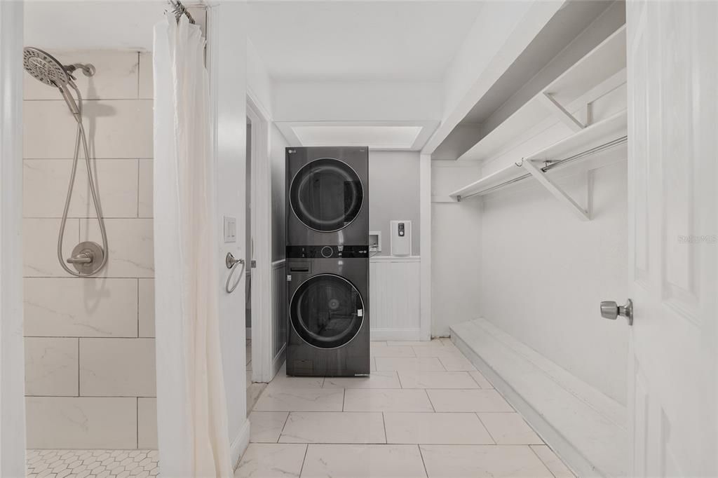 На продажу: $399,000 (3 спален, 2 ванн, 1963 Квадратных фут)