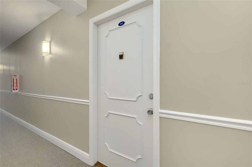 En Venta: $375,000 (2 camas, 2 baños, 1046 Pies cuadrados)