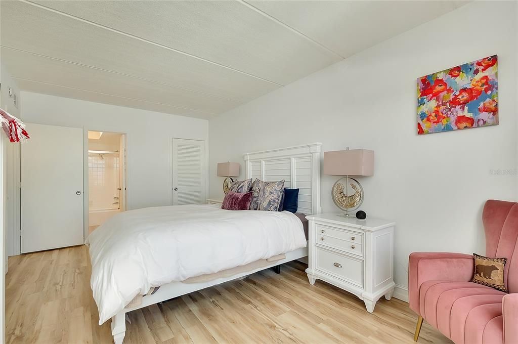 En Venta: $375,000 (2 camas, 2 baños, 1046 Pies cuadrados)