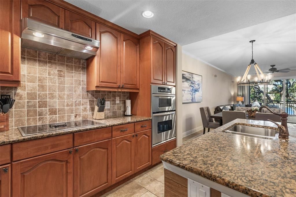 待售: $449,000 (3 贝兹, 2 浴室, 1702 平方英尺)