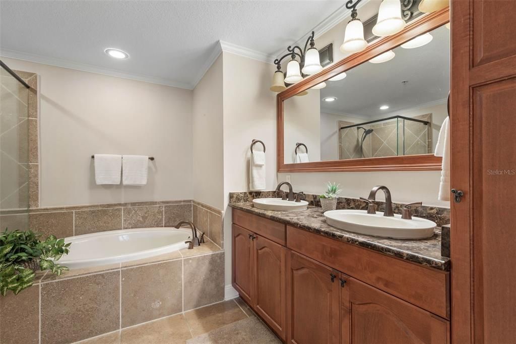 待售: $449,000 (3 贝兹, 2 浴室, 1702 平方英尺)