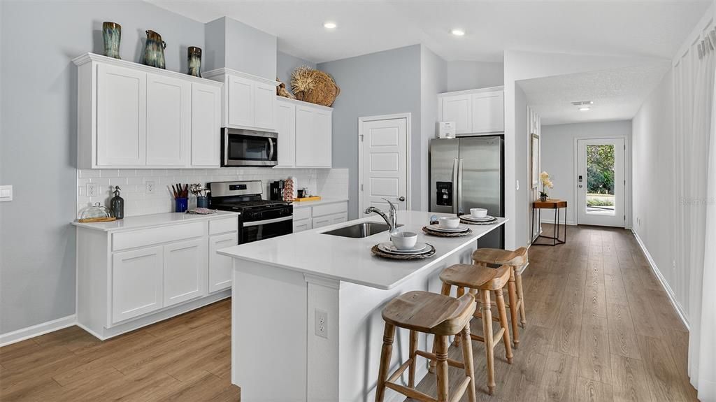 待售: $297,990 (3 贝兹, 2 浴室, 1646 平方英尺)