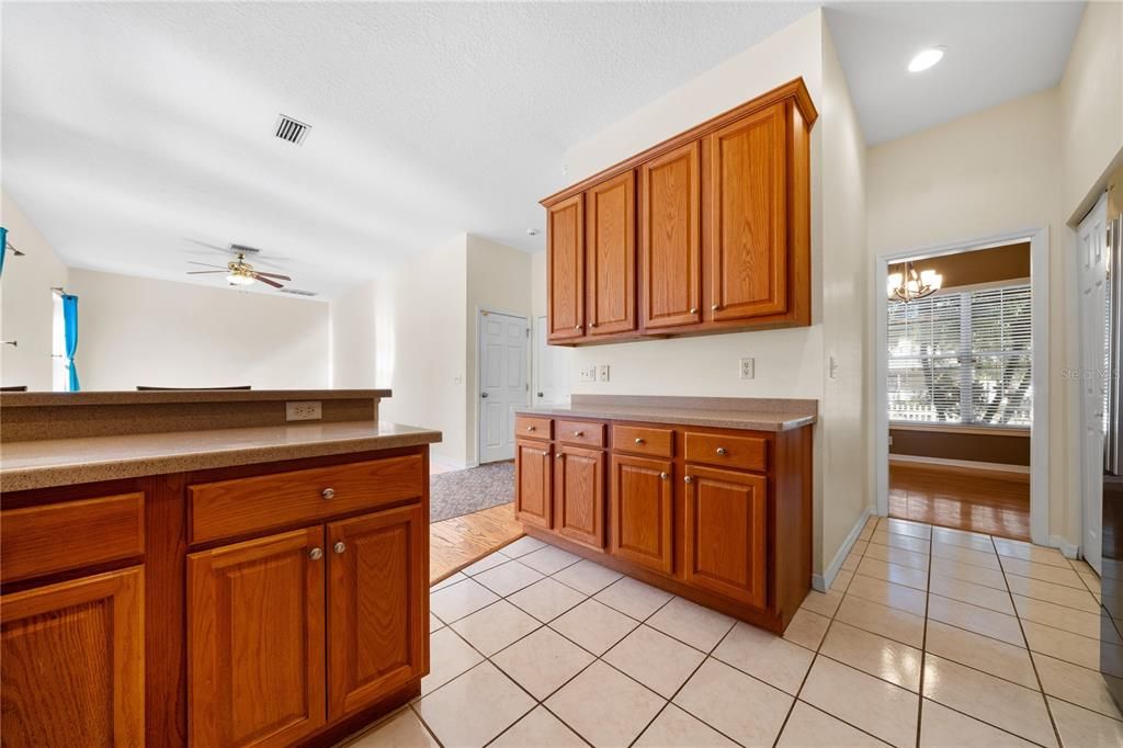 For Sale: $550,000 (3 beds, 2 baths, 2239 Square Feet)