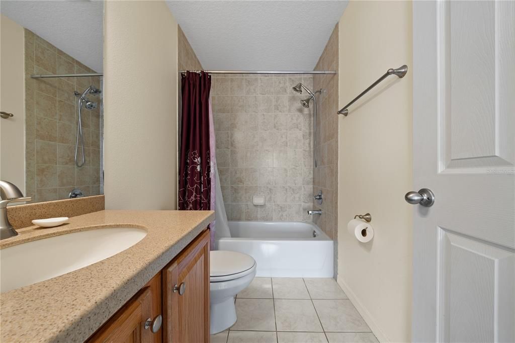 For Sale: $550,000 (3 beds, 2 baths, 2239 Square Feet)