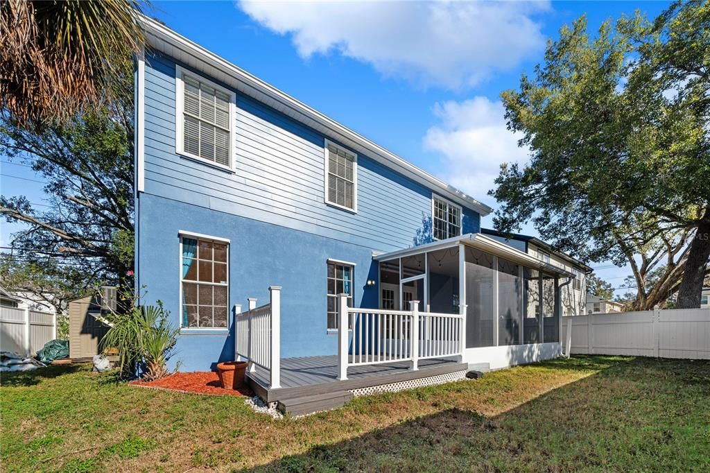 For Sale: $550,000 (3 beds, 2 baths, 2239 Square Feet)