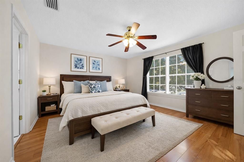 For Sale: $550,000 (3 beds, 2 baths, 2239 Square Feet)