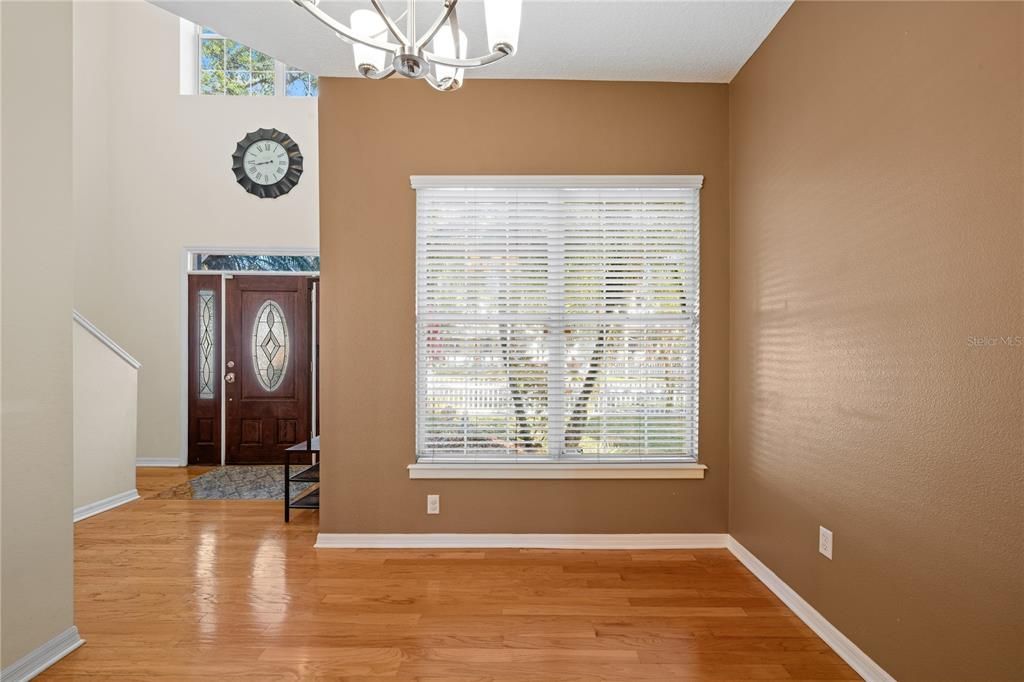 For Sale: $550,000 (3 beds, 2 baths, 2239 Square Feet)