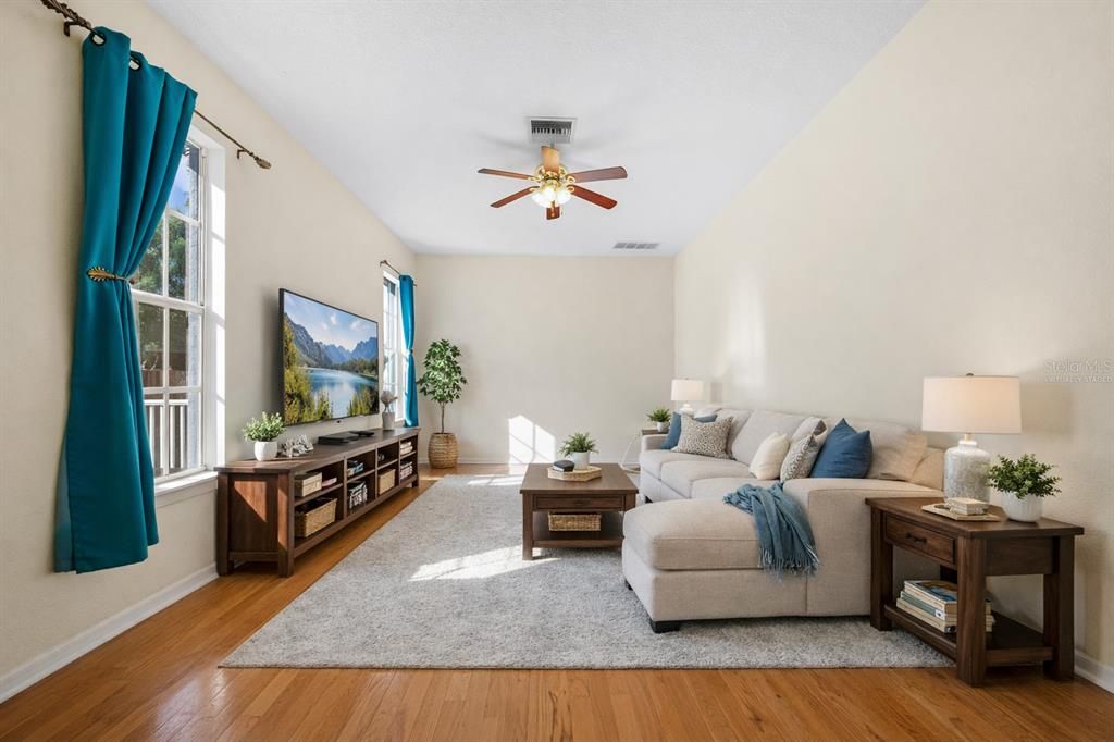 For Sale: $550,000 (3 beds, 2 baths, 2239 Square Feet)