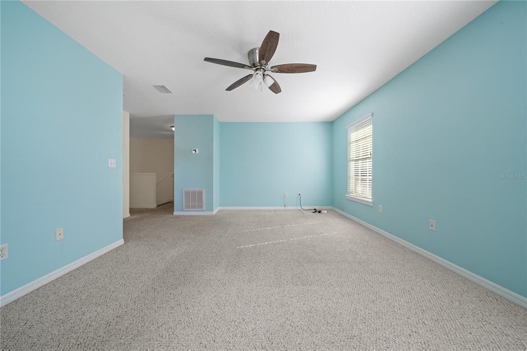 For Sale: $550,000 (3 beds, 2 baths, 2239 Square Feet)