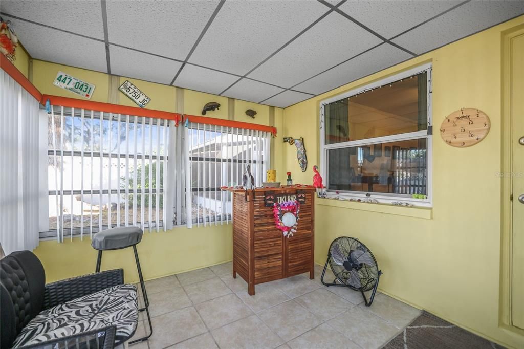 For Sale: $170,000 (2 beds, 2 baths, 1022 Square Feet)